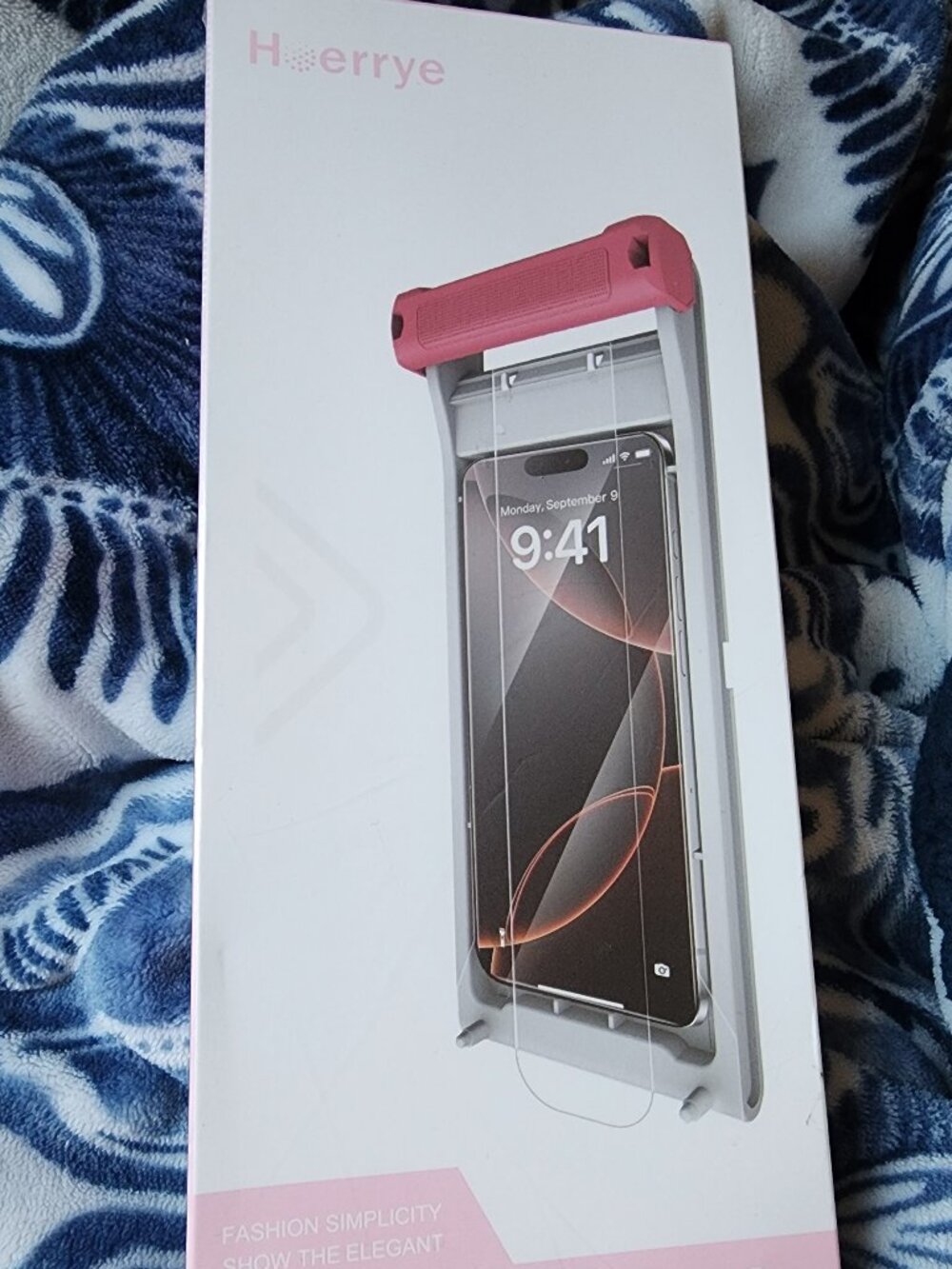 Bundle Brandnew Protectors & Case (iPhone)Mixed iPhone Acces 16 Pro & 17 Pro) - Picture 3 of 4